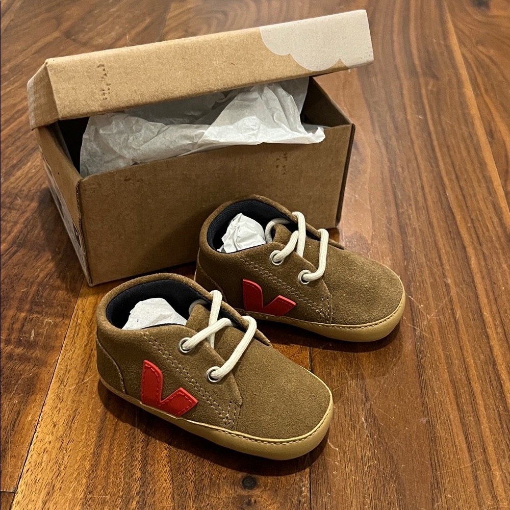 Veja Baby Tan and Red Suede Sneakers